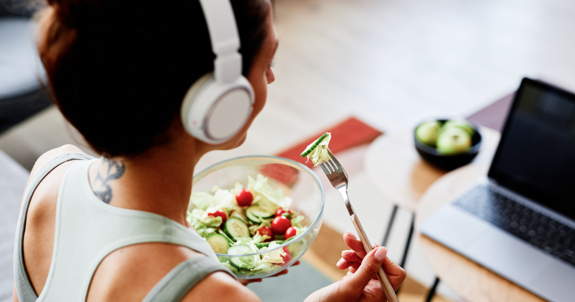 Does eating small frequent meals work for weight loss?