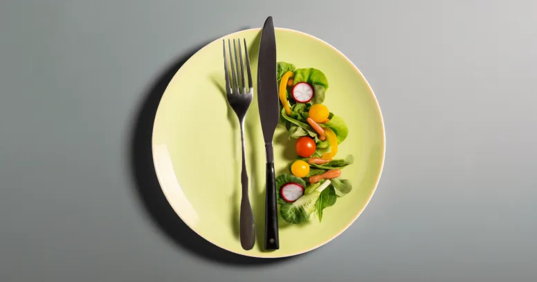 Health benefits of 12-hour intermittent fasting including weight loss and improved heart health
