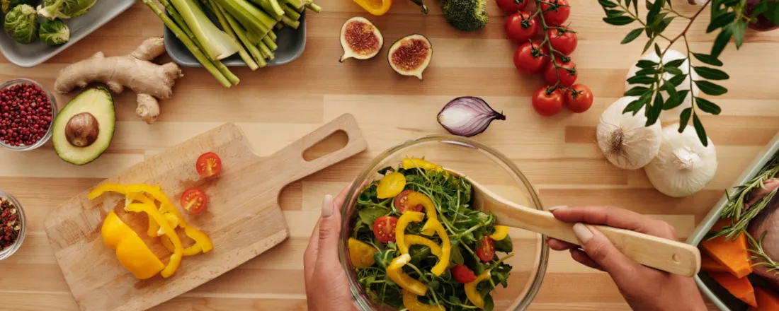 Healthy nutrient-dense meal with vegetables, lean protein, and whole grains for 5:2 fasting days
